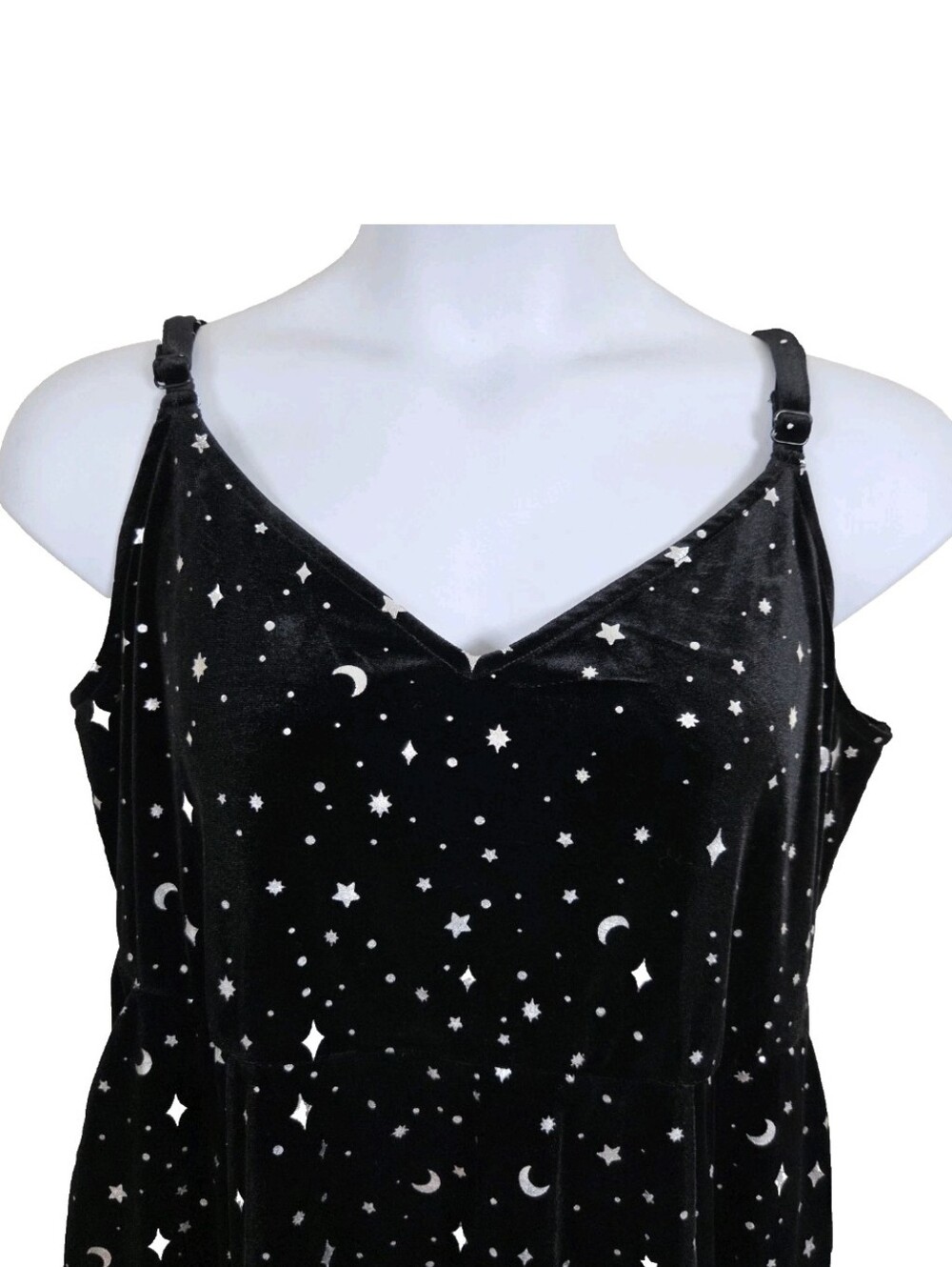 Torrid Women's 2 2X 18/20 Black Velvet Stargazer Moon Star Foil Mini Dress NWT - Picture 2 of 14